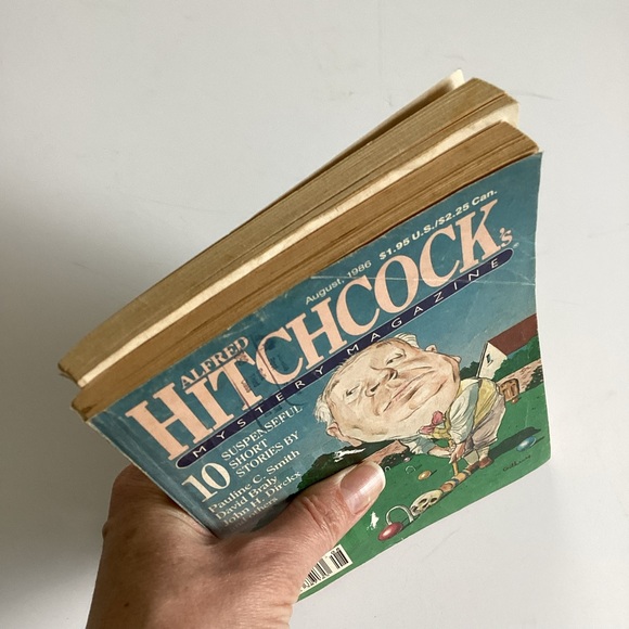 🛍️$5 Add-on🛍️ 80s Hitchcock magazines - Picture 3 of 6